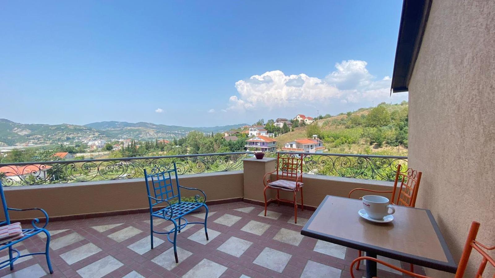 Villa Mugs Ljaknasi Εξωτερικό φωτογραφία