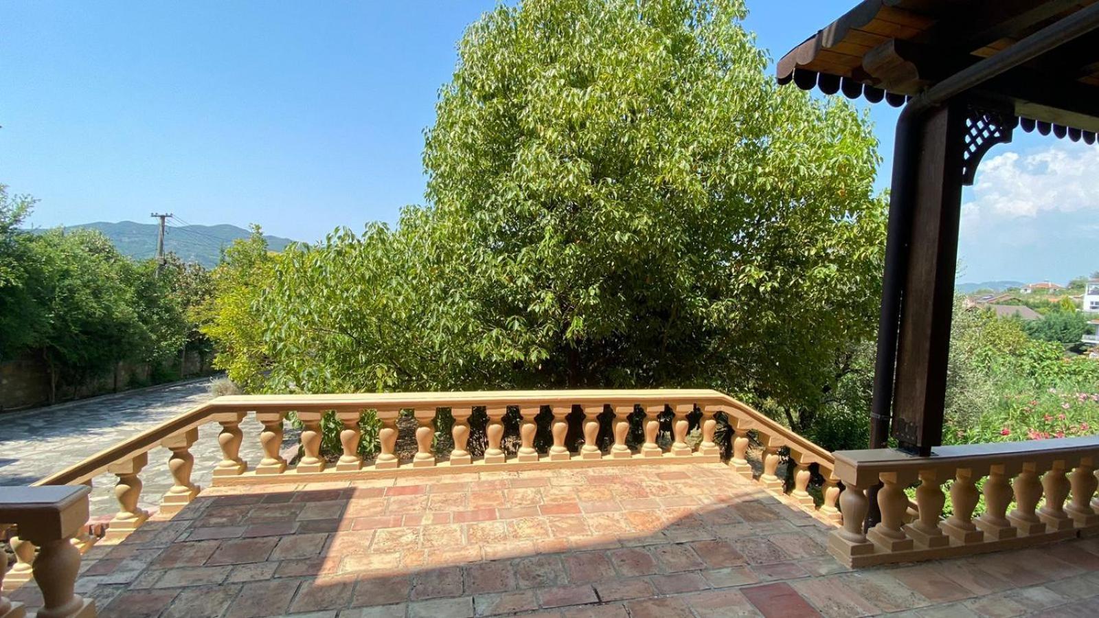 Villa Mugs Ljaknasi Εξωτερικό φωτογραφία