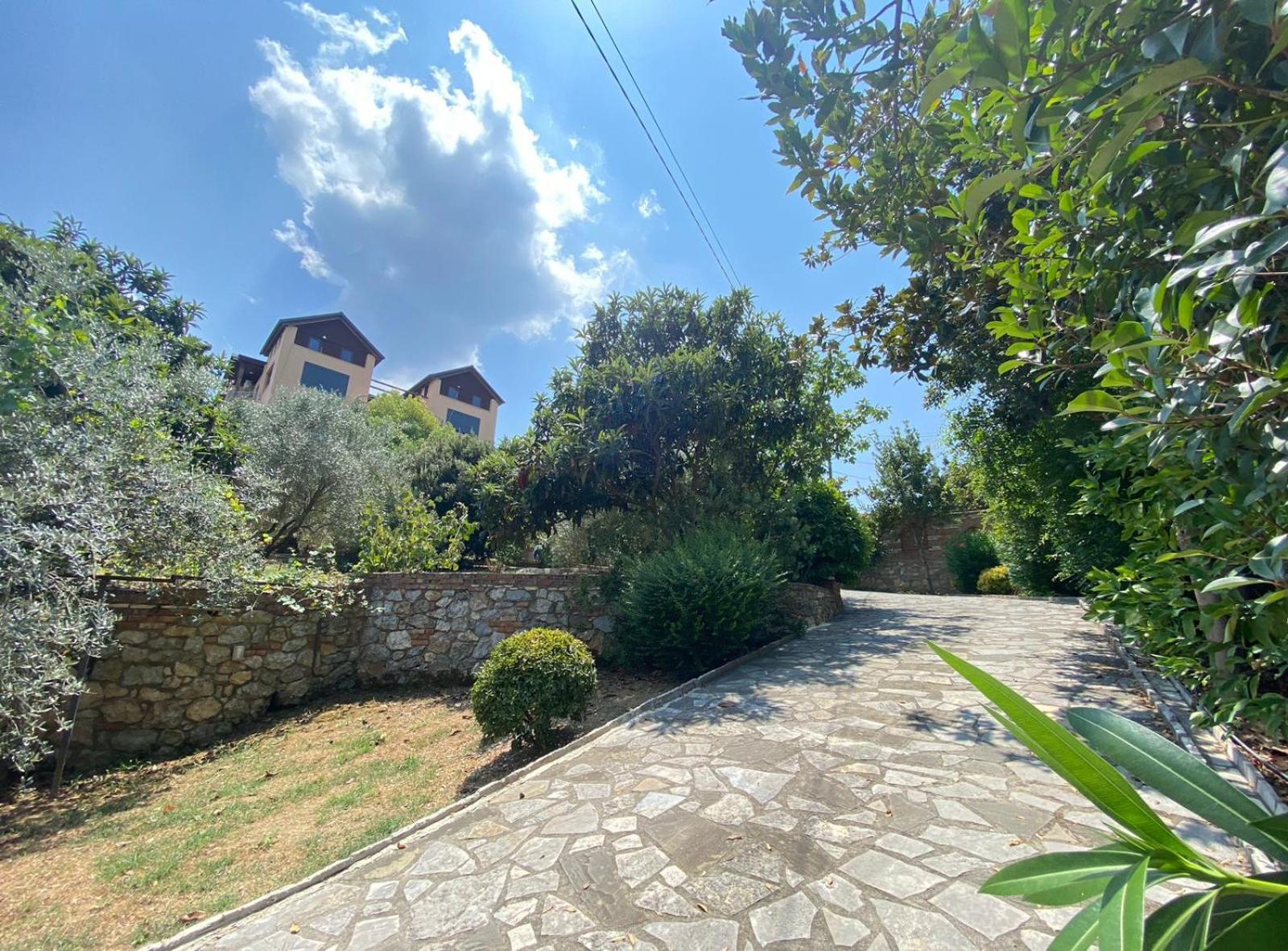 Villa Mugs Ljaknasi Εξωτερικό φωτογραφία